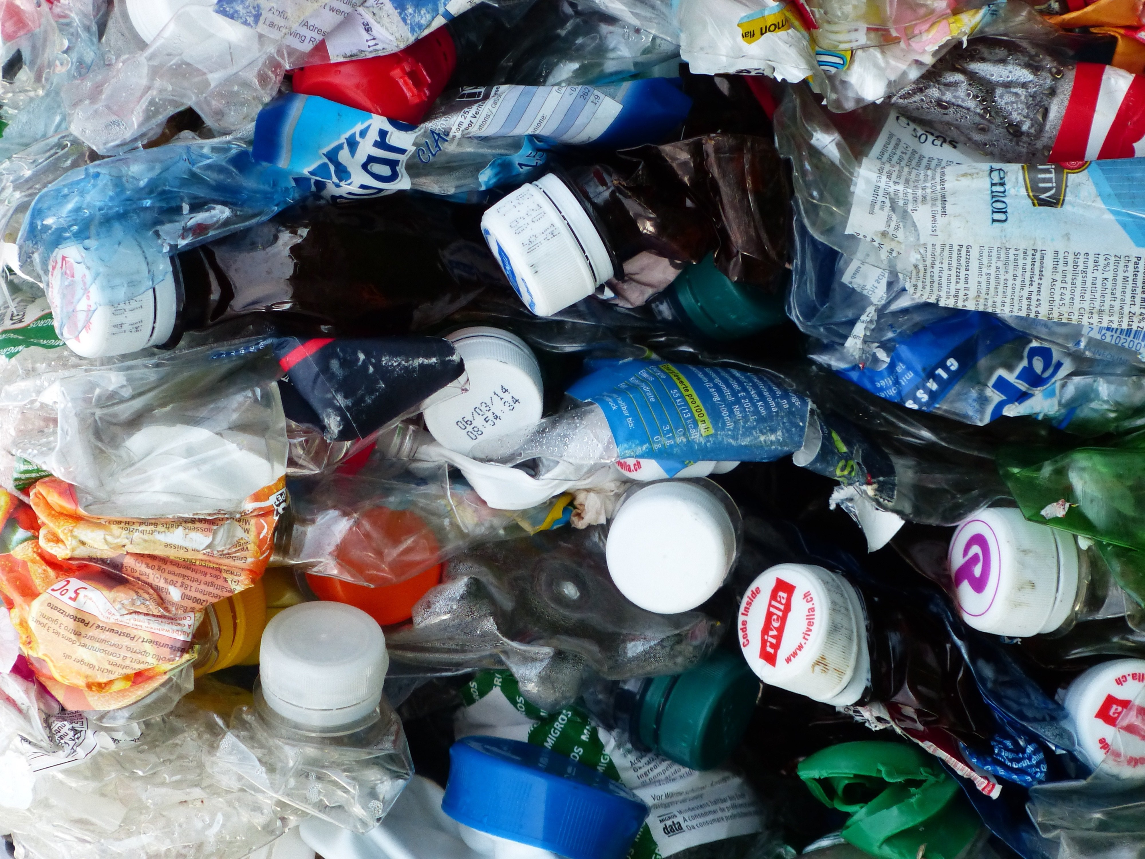 HDE kritisiert geplante Einführung einer Plastiksteuer scharf